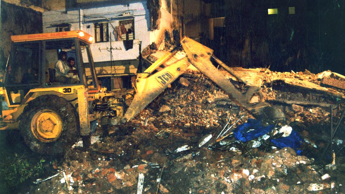 Supreme Court applies brakes on ‘bulldozer justice’, bars such demolitions till October 1