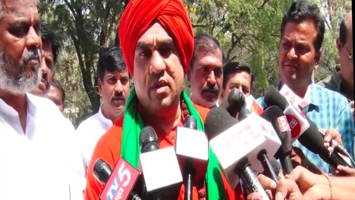 Seer asks govt. to recommend 2A tag for Panchamasalis before Lok Sabha polls model code is enforced