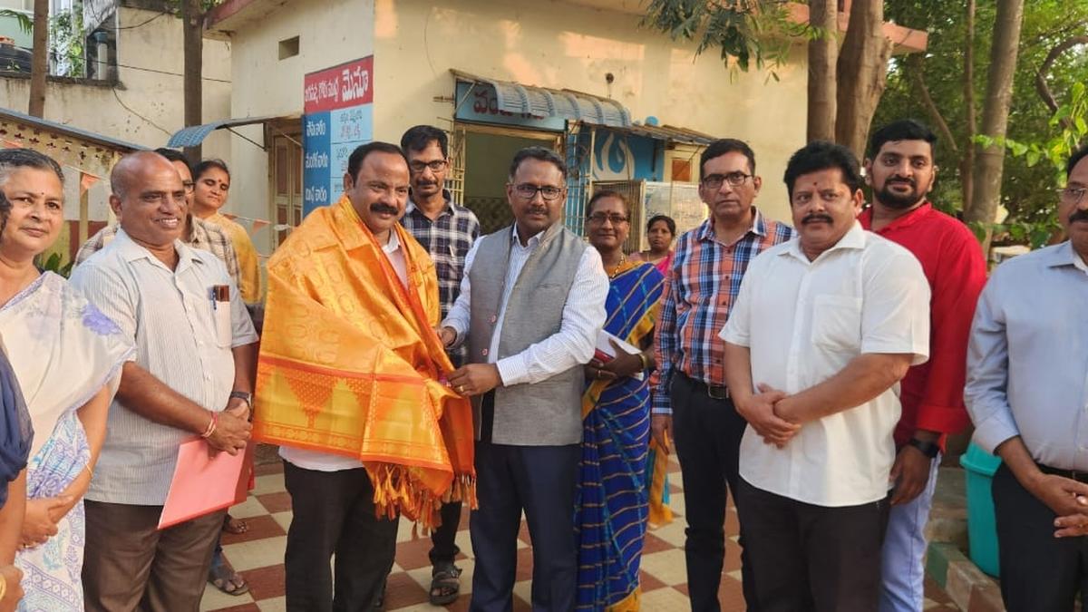 Government school students can do wonders, says AP School Education Commissioner