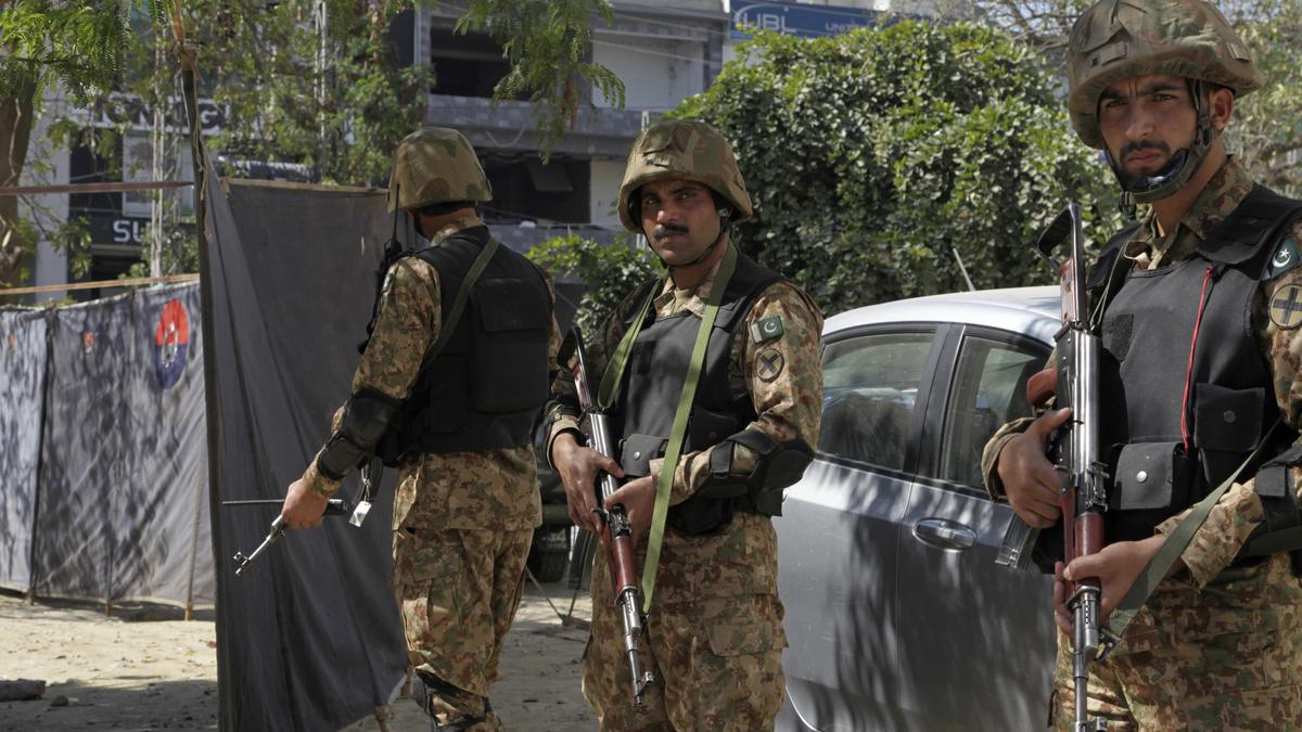 Pakistan bomb blast kills 11, injures 6 near mine, officials say