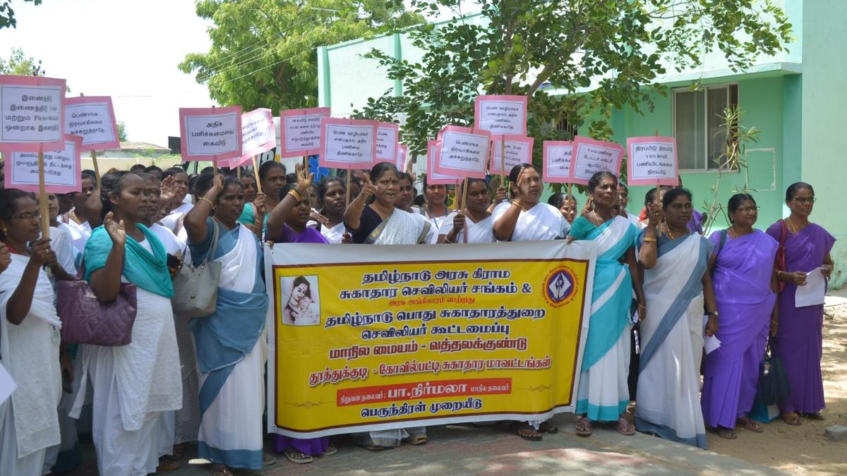 Nurses protest against vacancies