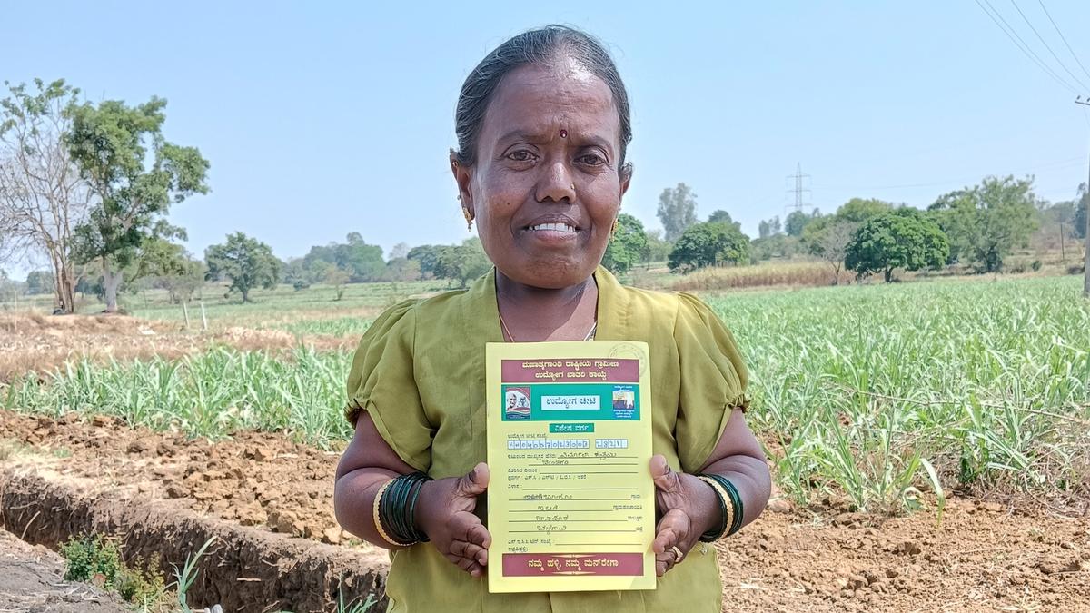 Belagavi Zilla Panchayat distributes special job cards for disabled workers