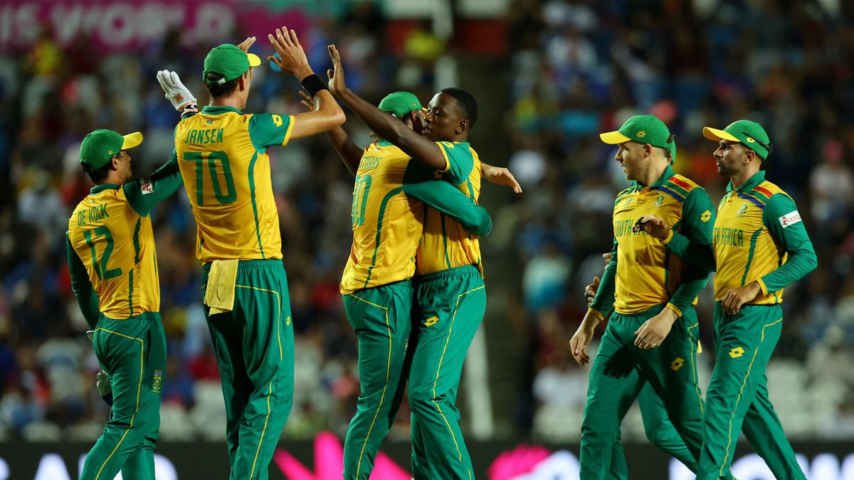 T20 World Cup: South Africa give Afghanistan 9-wicket hiding to qualify for maiden final