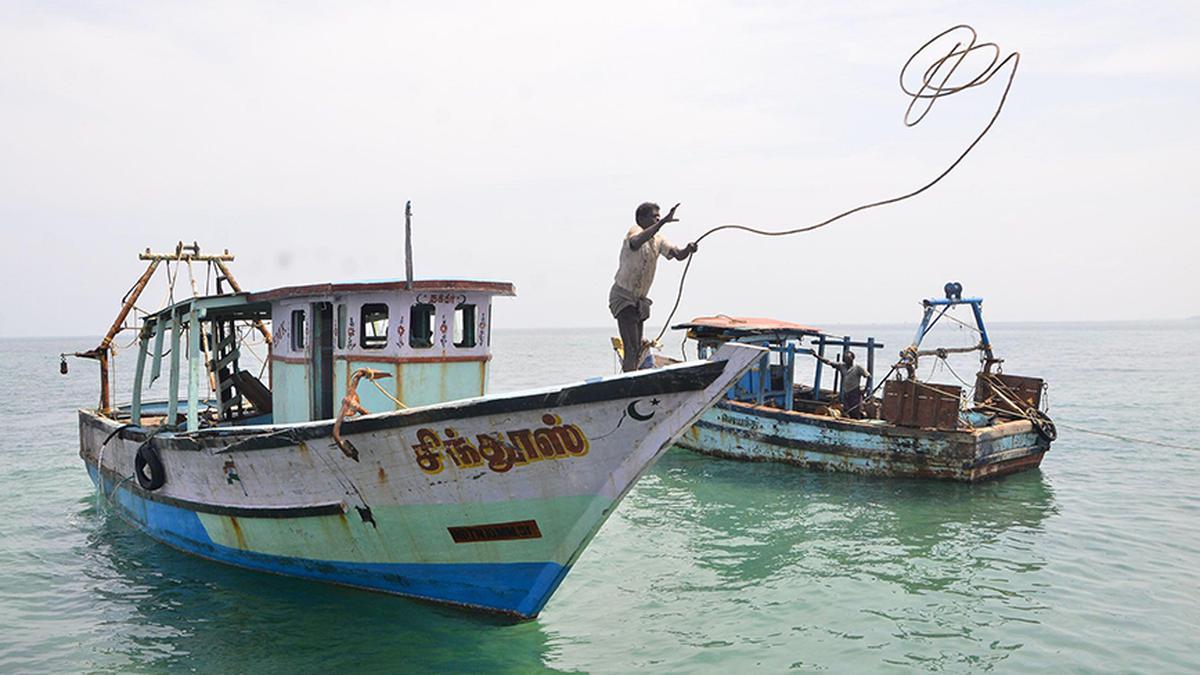 Three Sri Lankan fishermen arrested near Vedaranyam coast in T.N.