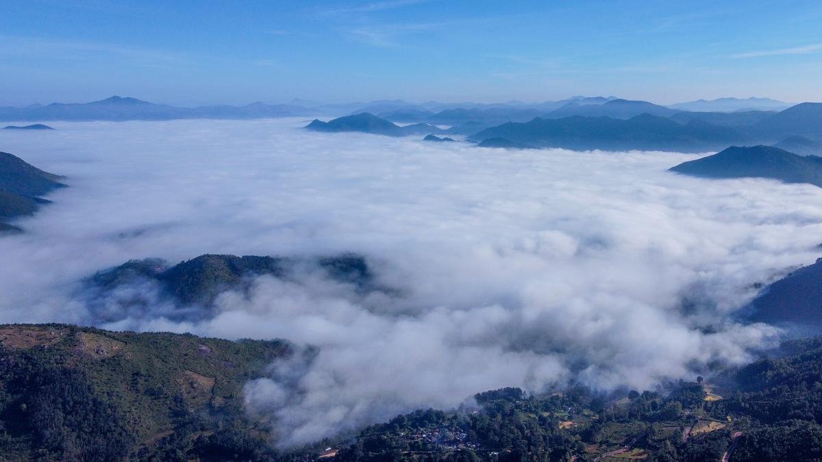 Lack of basic amenities puts off visitors of ‘Meghalakonda’ at Vanjangi in Andhra Pradesh