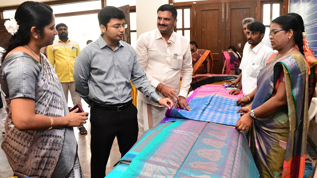 National Handloom Day observed in Coimbatore, Tiruppur