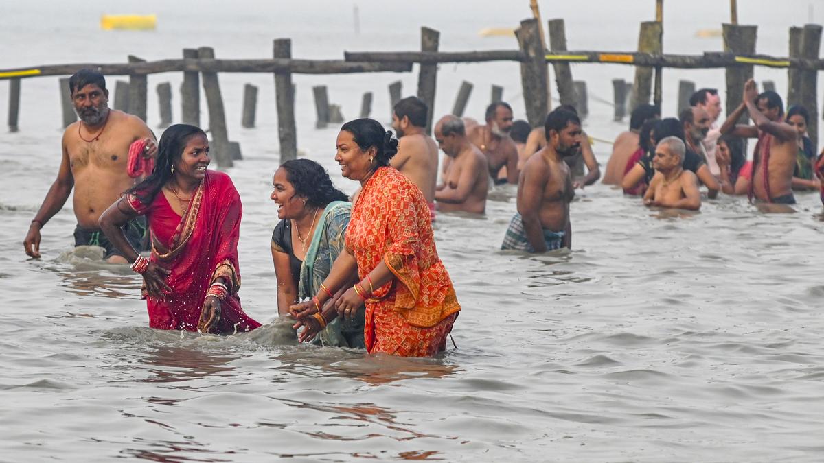 Lakhs of pilgrims take holy dip at Gangasagar in Bengal on Makar Sankranti