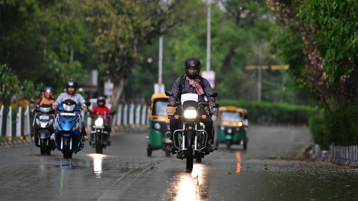 After days of heatwave, Delhi witnesses light rains, pleasant morning