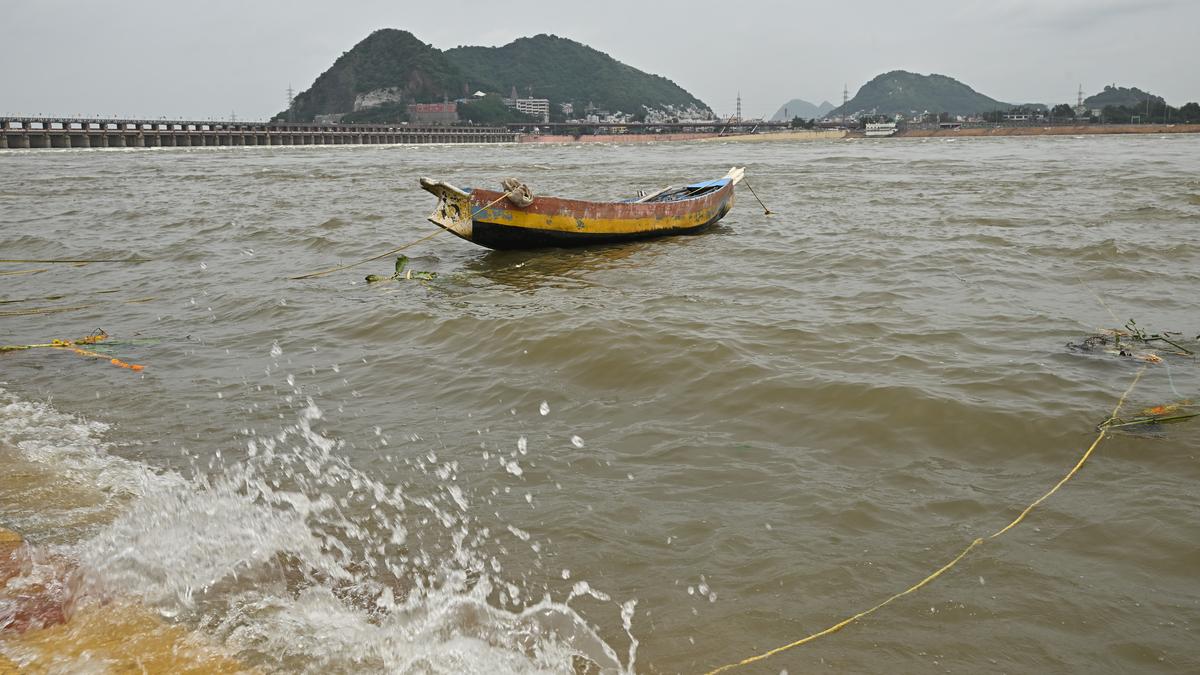 Reservoirs across Andhra Pradesh witness heavy inflows; APSDMA warns of heavy rains, strong winds; fishermen advised to stay ashore