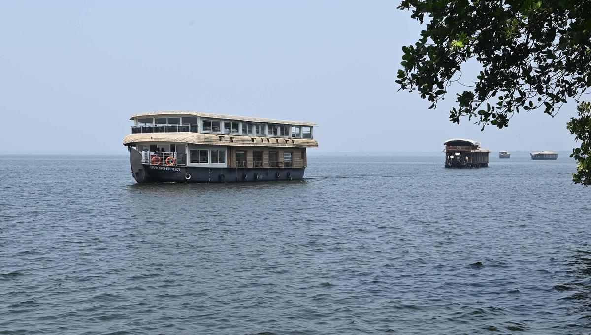 thehindu.com - U. Hiran - West Asia crisis clouds monsoon tourism hopes of Kumarakom