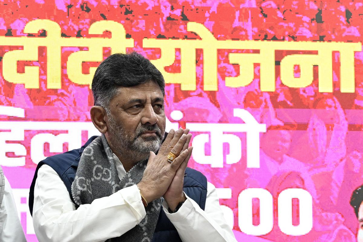 D.K. Shivakumar unveils first poll promise for Delhi: ₹2,500 per month to  women - The Hindu