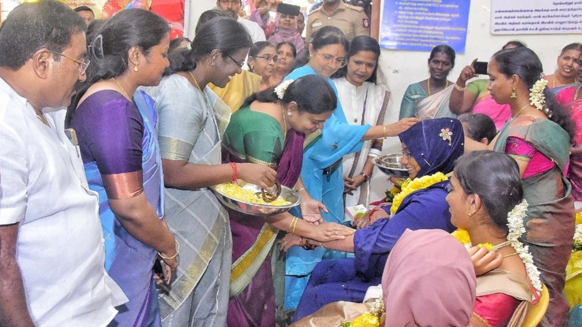 Community baby shower conducted in Nagercoil for 300 expectant mothers