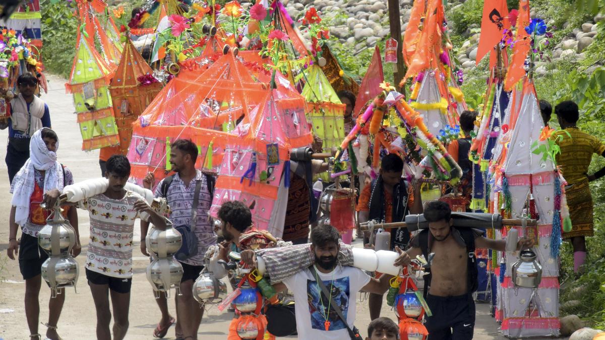 SC extends stay on U.P., Uttarakhand directives to shops on Kanwar Yatra route to display names of owners, staff