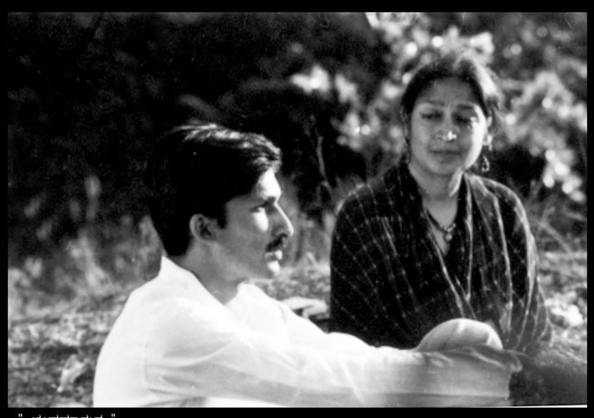 Ashok Mandanna and Snehalatha Reddy in Chanda Marutha Ashok Mandanna and Snehalatha Reddy in Chanda Marutha