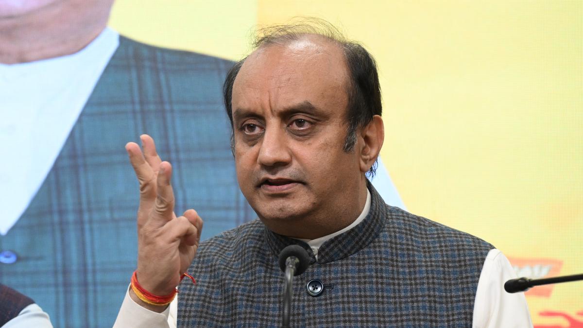 https://th-i.thgim.com/public/incoming/c9c7hu/article69745965.ece/alternates/LANDSCAPE_1200/BJP%20PC%20DELHI%202025_26_01_10.jpg