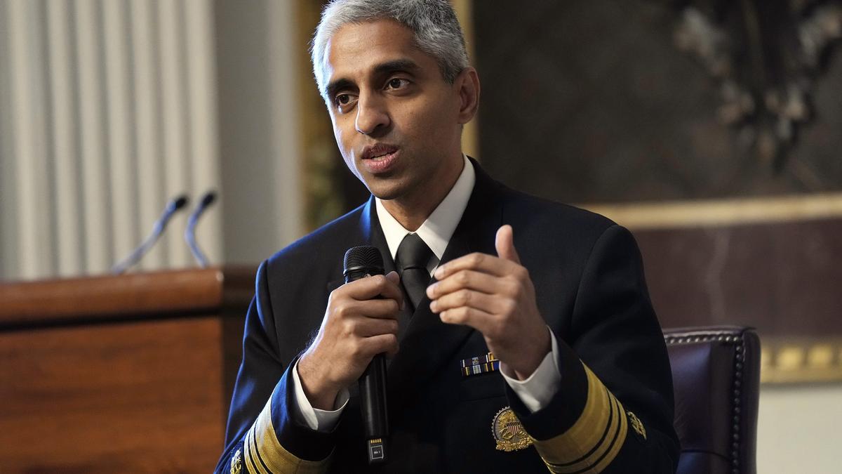 U.S. Surgeon General urges cancer warnings for alcoholic drinks