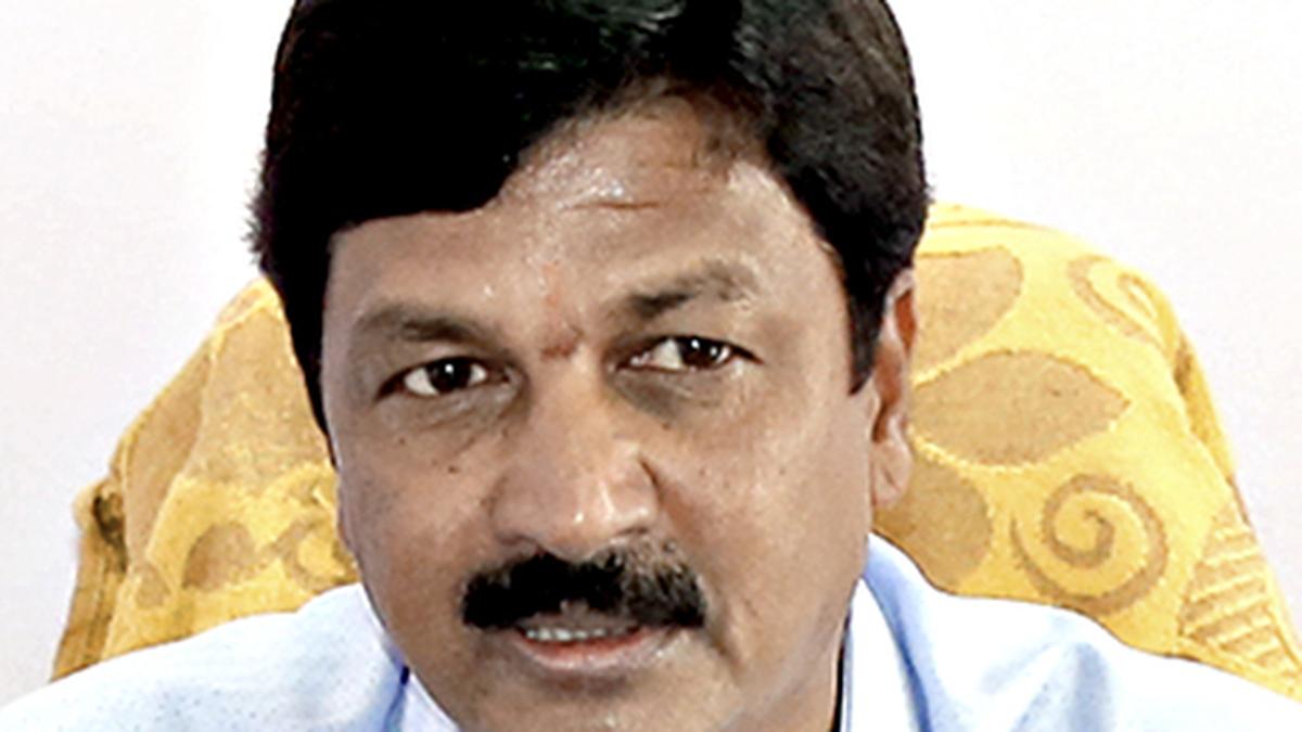 Ramesh Jarkiholi says Vijayendra is forcing MLAs from deprived communities to support him