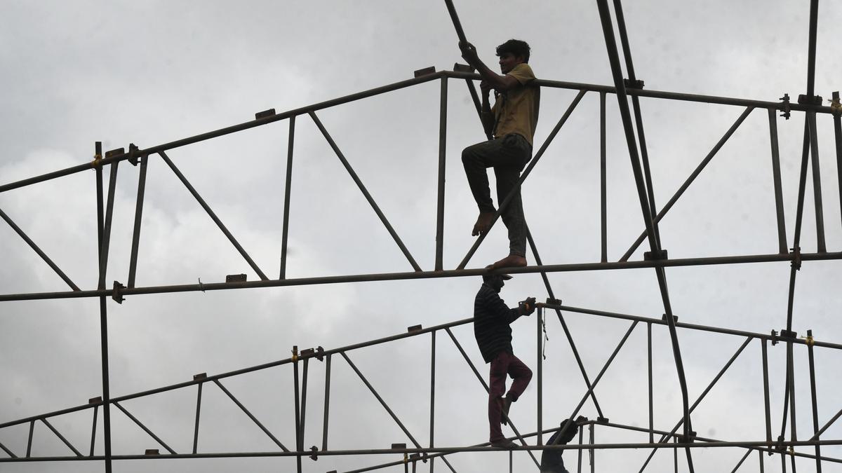 Over five lakh migrant workers registered under Awaz scheme in Kerala