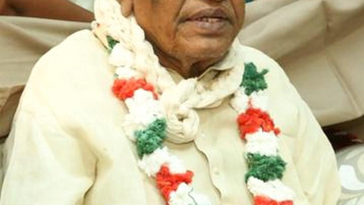 Social activist Ravuri Arjuna Rao dies at 104