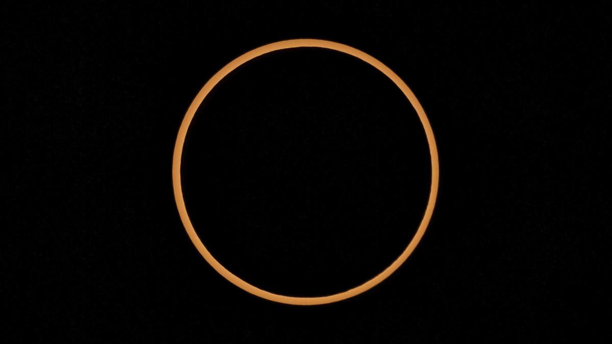 'Ring of fire' eclipse brings cheers and shouts of joy as it moves across the Americas