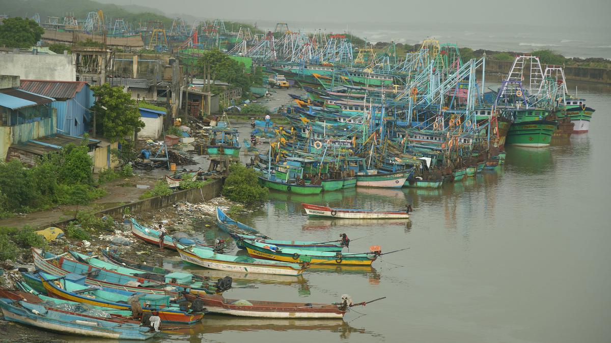 Indian fishermen allege mid-sea attack by Sri Lankan Navy