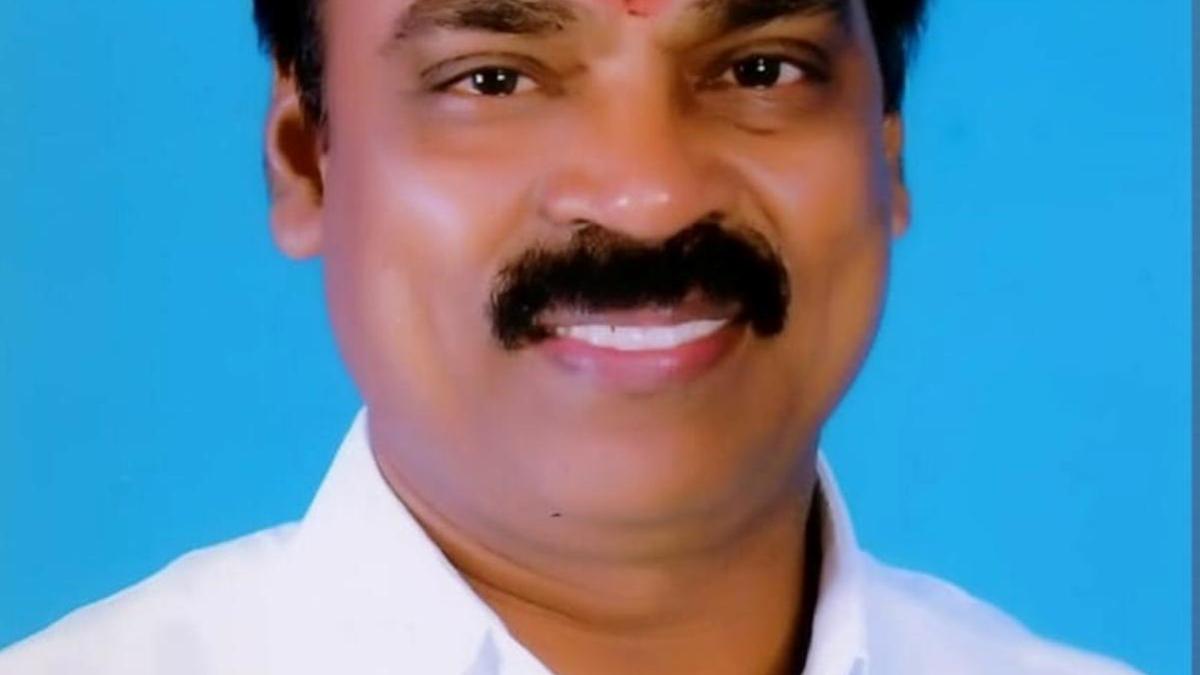 AMMK fields former GH Dean for  Periyakulam Assembly seat in Theni