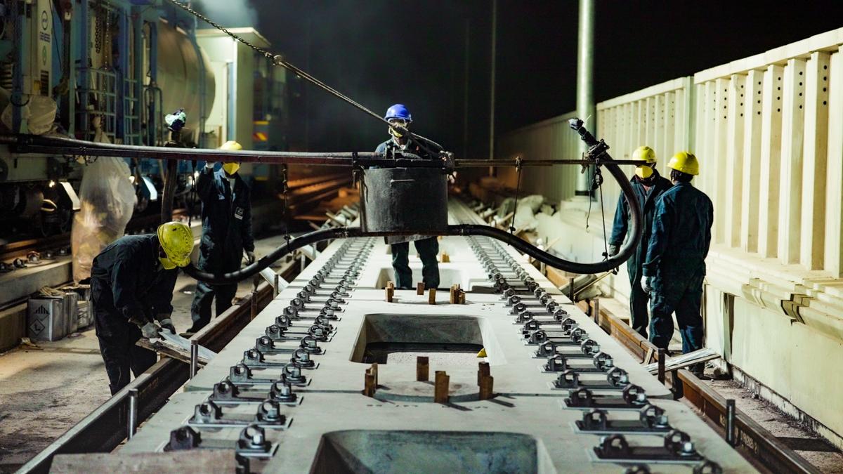 Mumbai-Ahmedabad bullet train to get ballastless track system