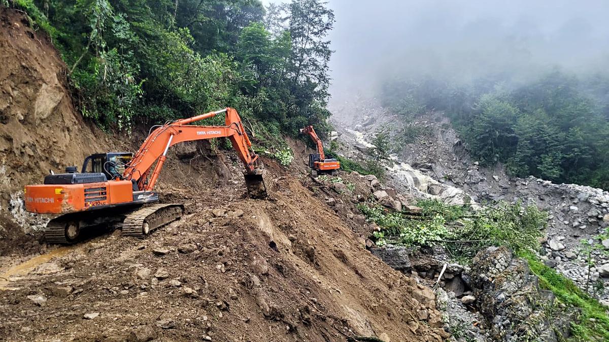 Sikkim: Around 50 tourists rescued from Lachung, moved to Mangan town