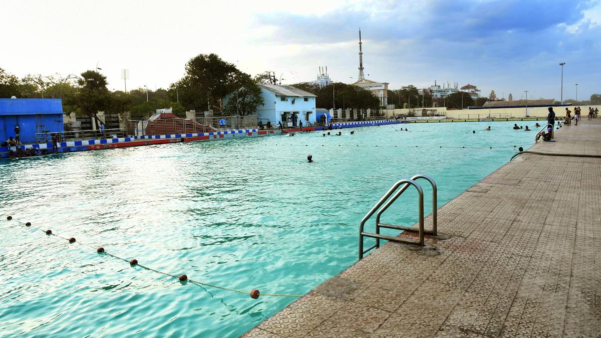 Body of newborn found in bag near Marina swimming pool in Chennai