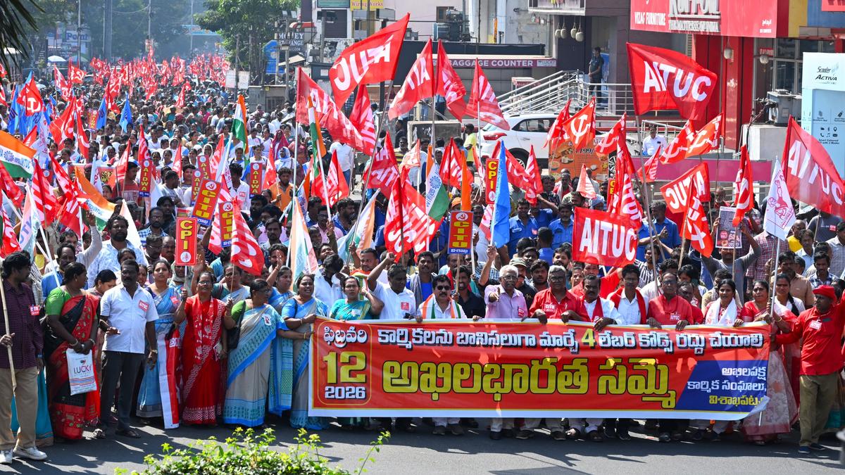 Trade union strike evokes lukewarm response in Vizag