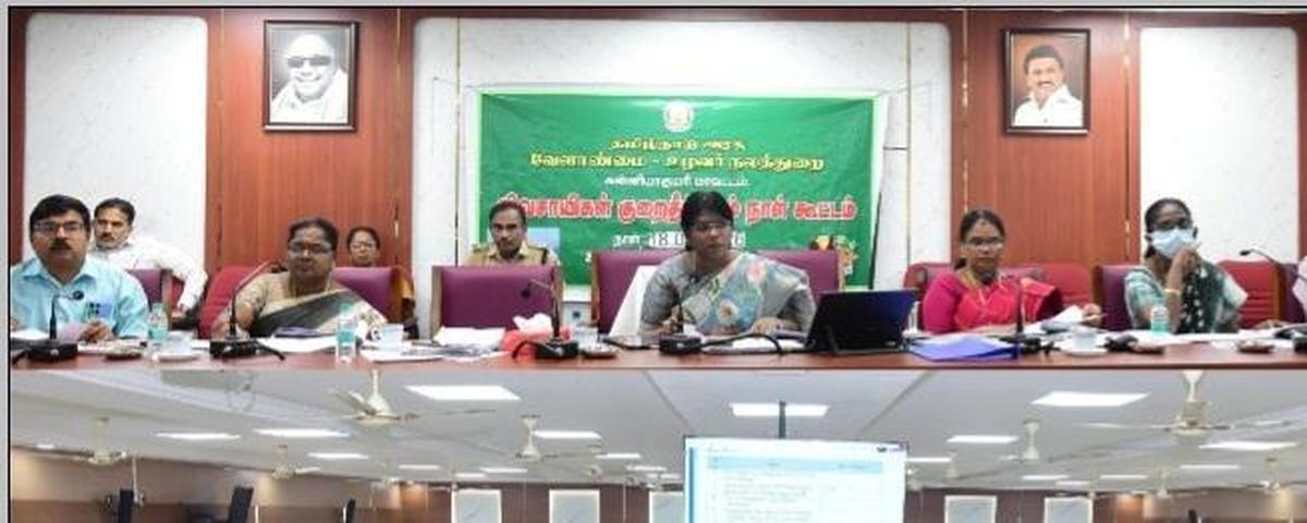 thehindu.com - The Hindu Bureau - Farmers seek water release extension; raise sand mining irregularities