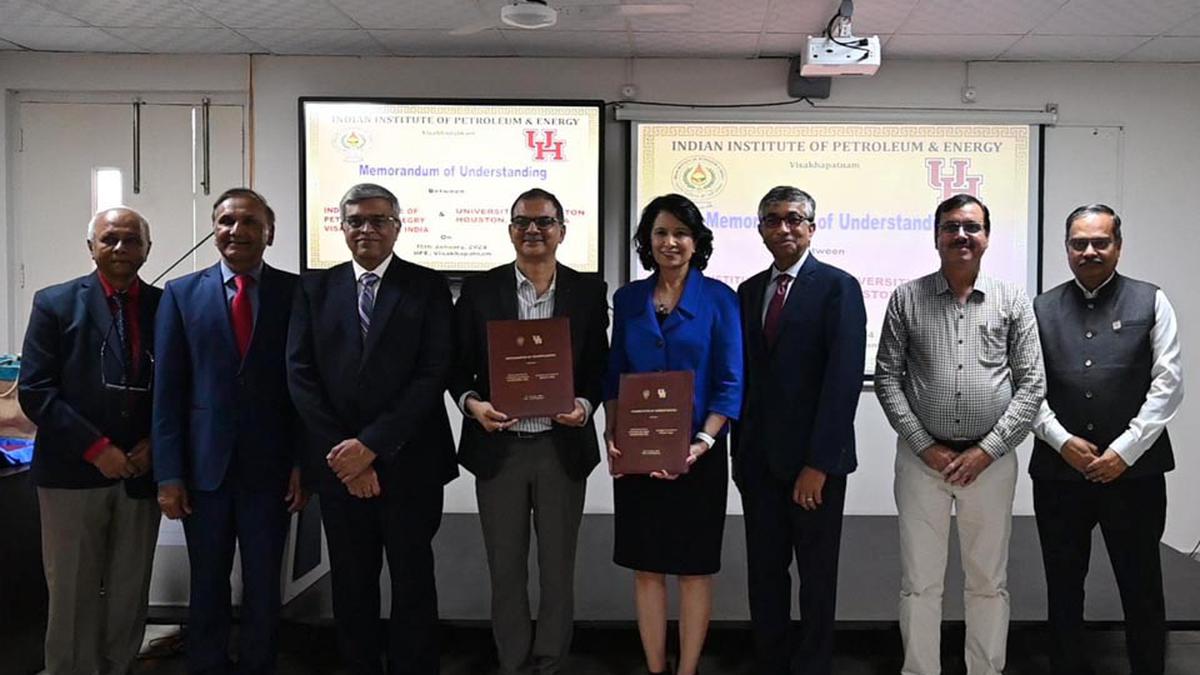 Indian Institute of Petroleum and Energy inks pact with University of Houston