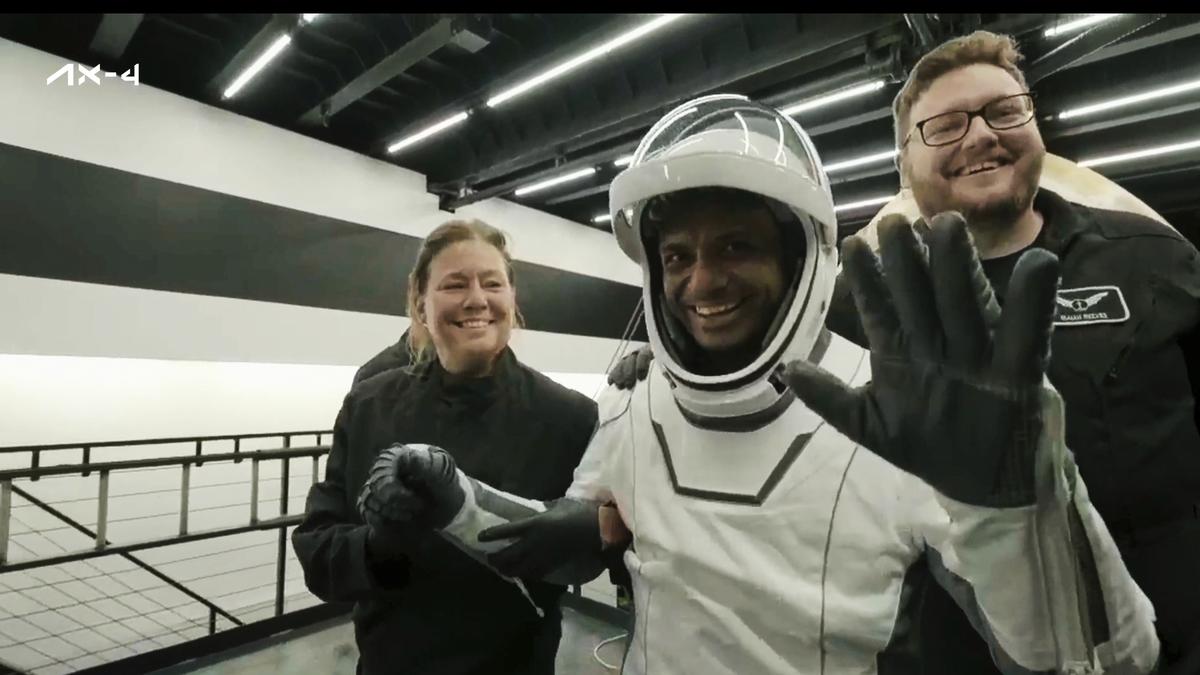 Axiom-4 crew return highlights: Shubhanshu Shukla-piloted SpaceX Dragon makes successful splashdown