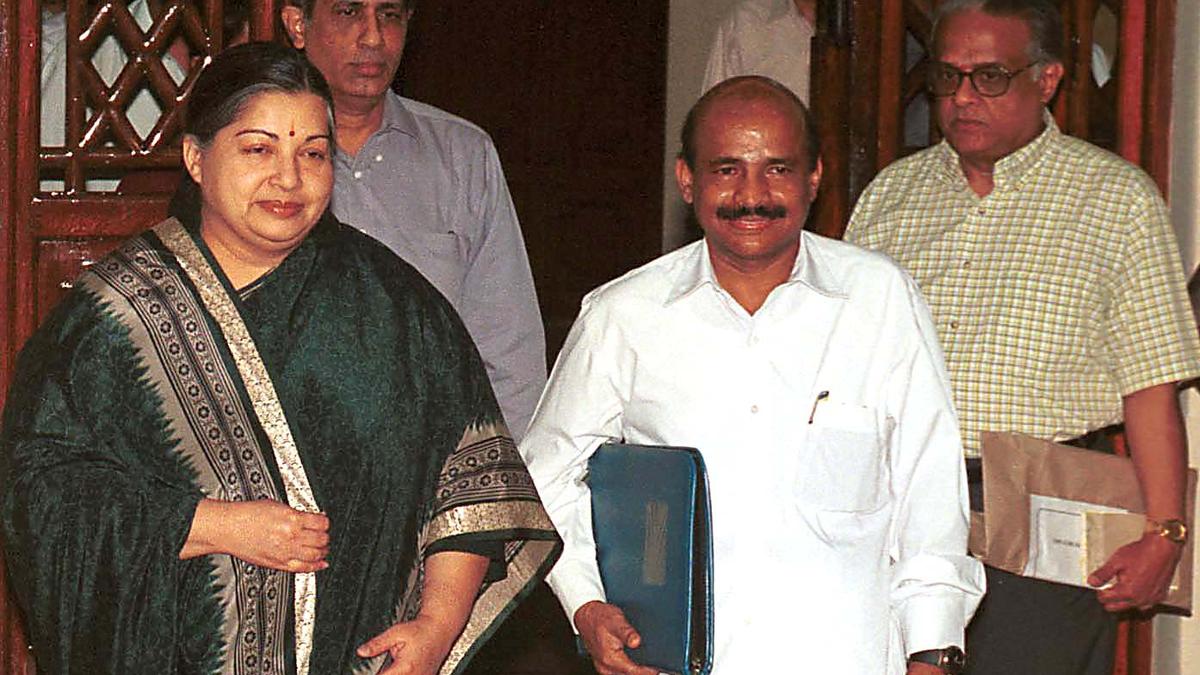 When ‘circus ringmaster’ Jayalalithaa almost upset the entire Tamil Nadu bureaucracy