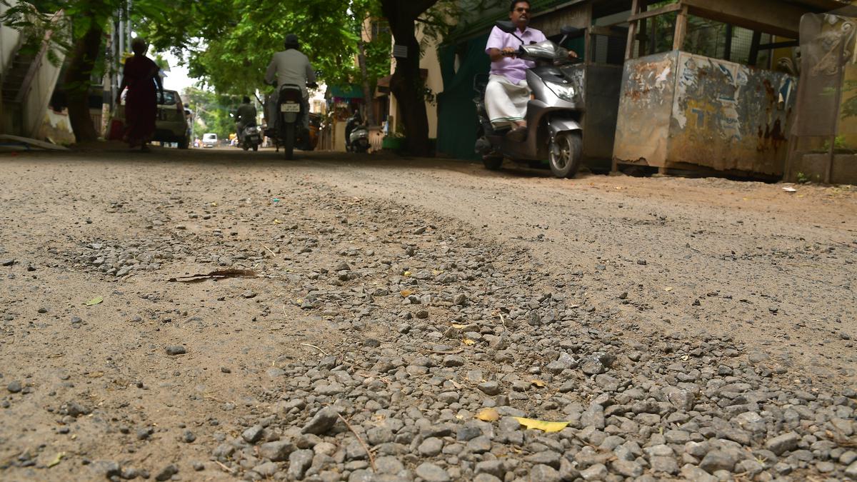 Gupta Nagar residents in Salem urge Corporation to re-lay road; zonal chairman assures new road within a week