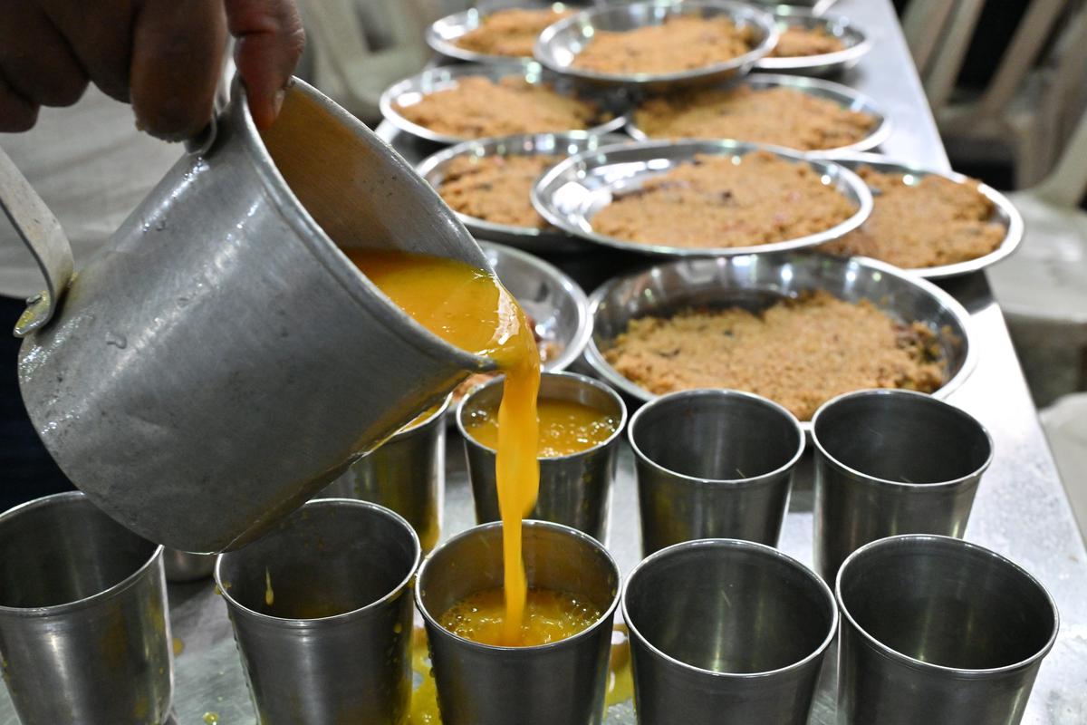 Iftar being served by the jamath that is affiliated to the mosque