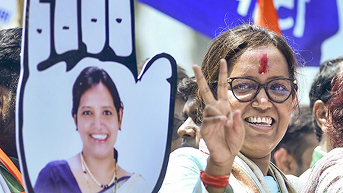 https://th-i.thgim.com/public/incoming/cj0sjh/article70138440.ece/alternates/LANDSCAPE_1200/IMG_19DE_Varsha_Gaikwad_2_1_BKCQLHPQ.jpg