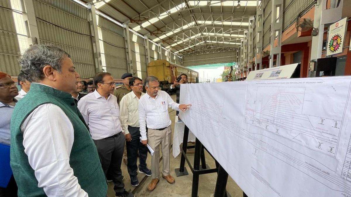 SWR GM inspects 266-km Arsikere-Mysuru BG section