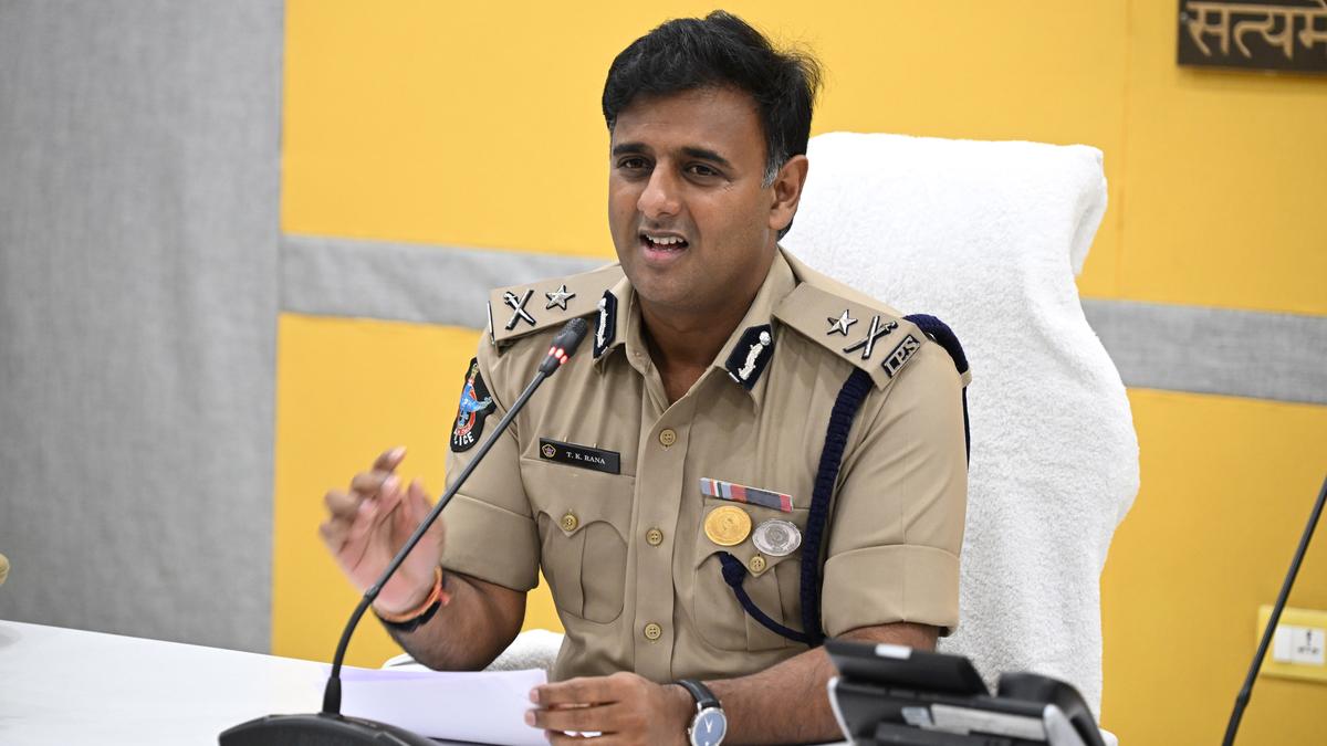 SIT formed to probe stone pelting on Jagan in Vijayawada