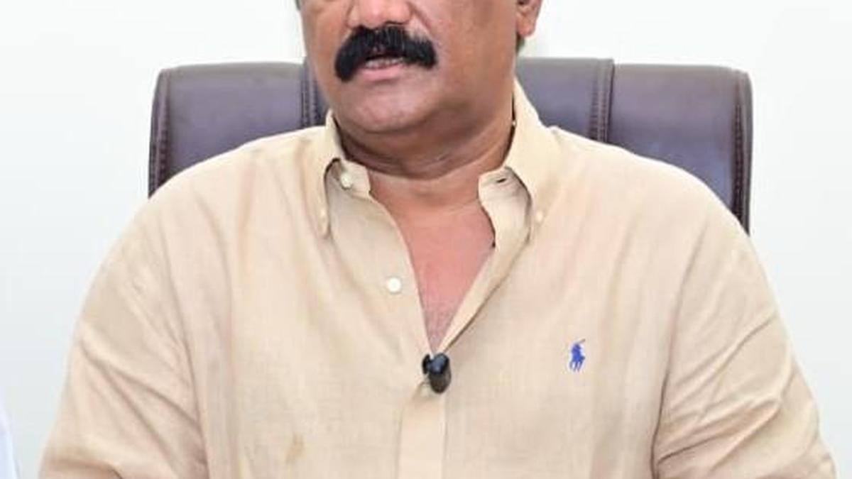 Ganta calls for weekly review of Vizag traffic