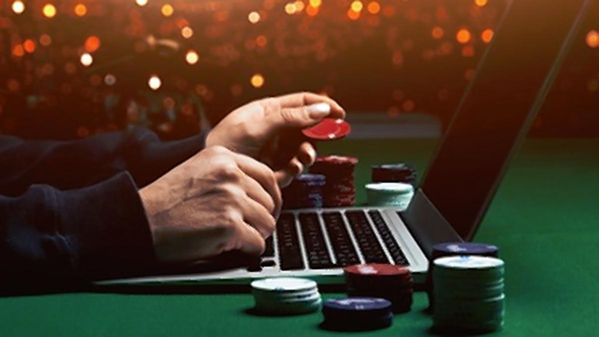 Online gambling Act | Madras High Court says Tamil Nadu law will not apply to rummy, poker