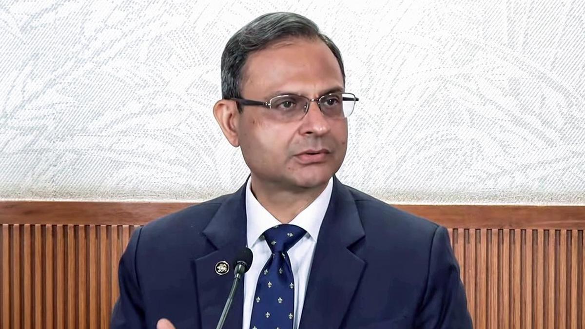 RBI MPC keeps repo rate unchanged at 5.25% RBI MPC keeps repo rate unchanged at 5.25%