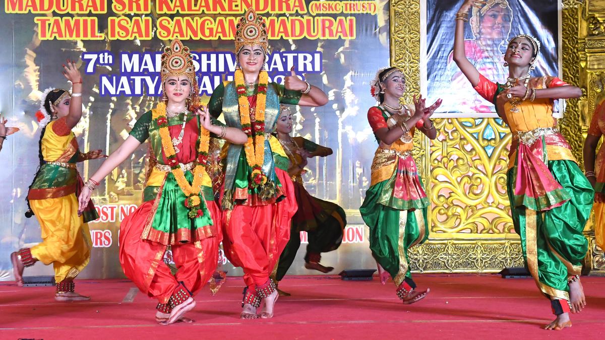 Artistes perform at 24-hour non-stop bharatanatyam marathon for Maha Shivaratri in Madurai