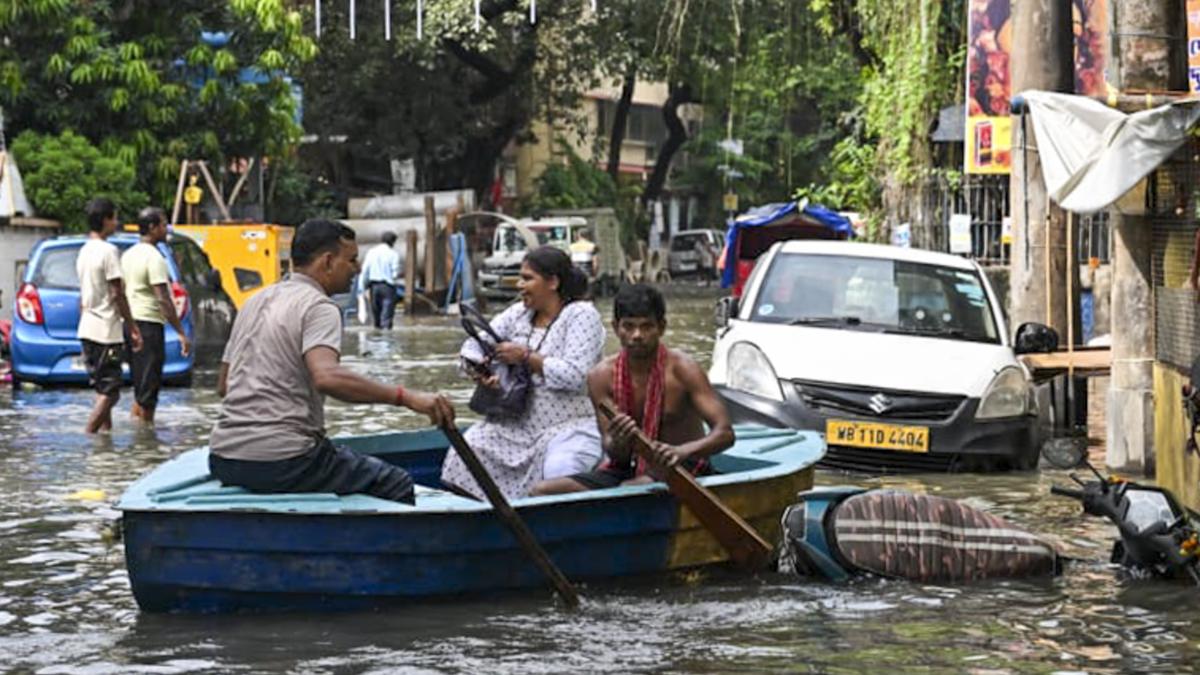 Kolkata rains highlights: City gets over 247 mm rainfall in 24 hours; at least 9 dead - The Hindu