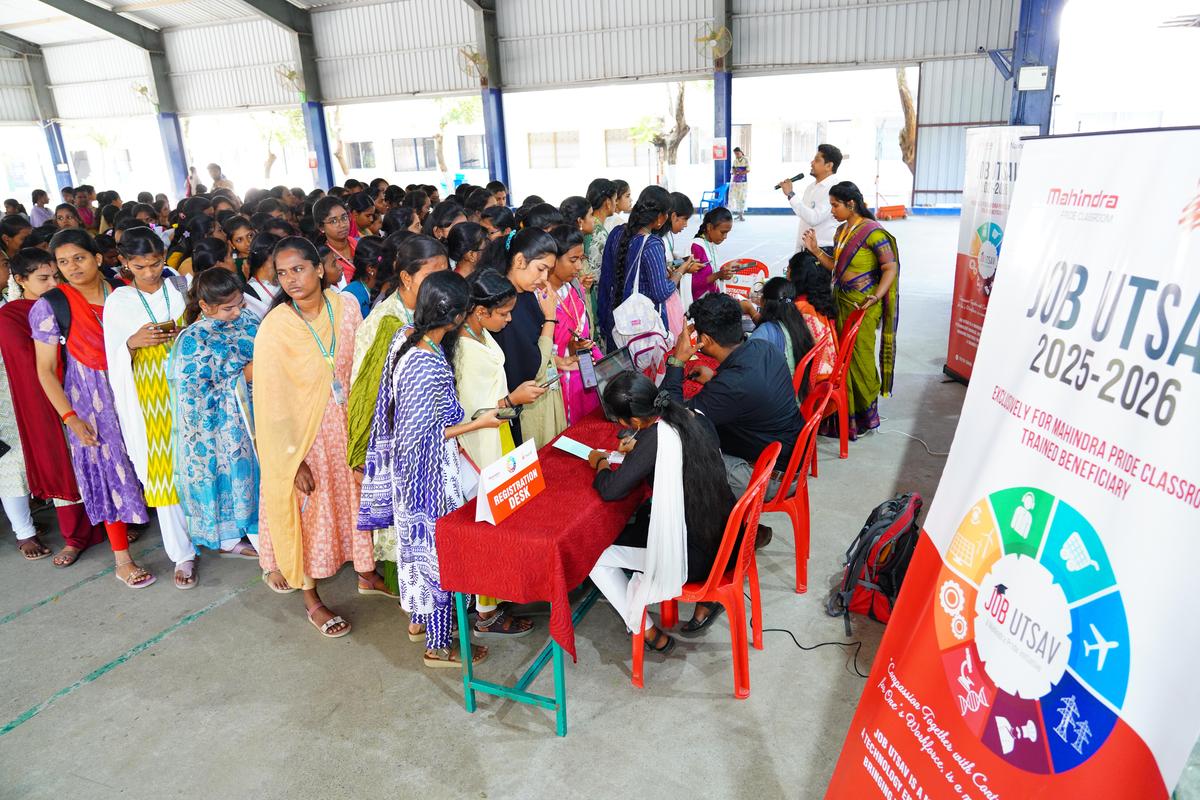 Mangayarkarasi College of Arts and Science for Women, Madurai, hosts a Mega Job Fair. Mangayarkarasi College of Arts and Science for Women, Madurai, hosts a Mega Job Fair.