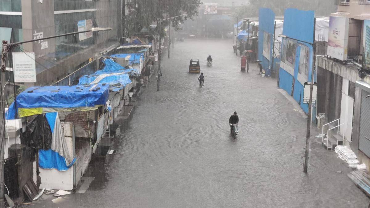 Maharashtra rains LIVE updates: Public transport services disrupted in Mumbai; Pune one of the worst affected