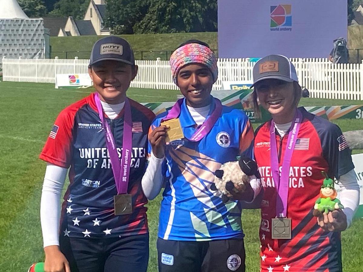 Prodigious talent: Aditi Swami (centre) claimed the under-18 women’s compound crown on the back of her World Record score (711 out of 720 points) at the World Cup Stage-3 in mid-June, underlining her status as the new wonder girl of Indian archery. | Photo credit: PTI