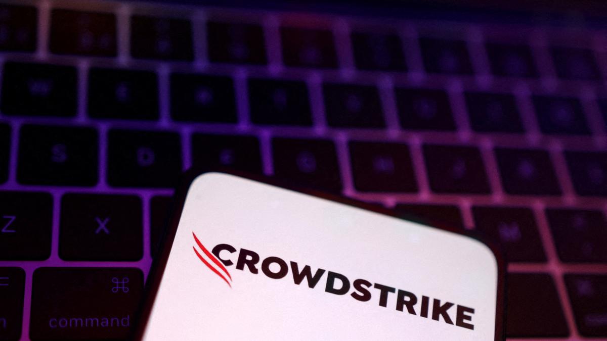 CrowdStrike president Michael Sentonas accepts ‘Most Epic Fail’ award after global Microsoft IT outage