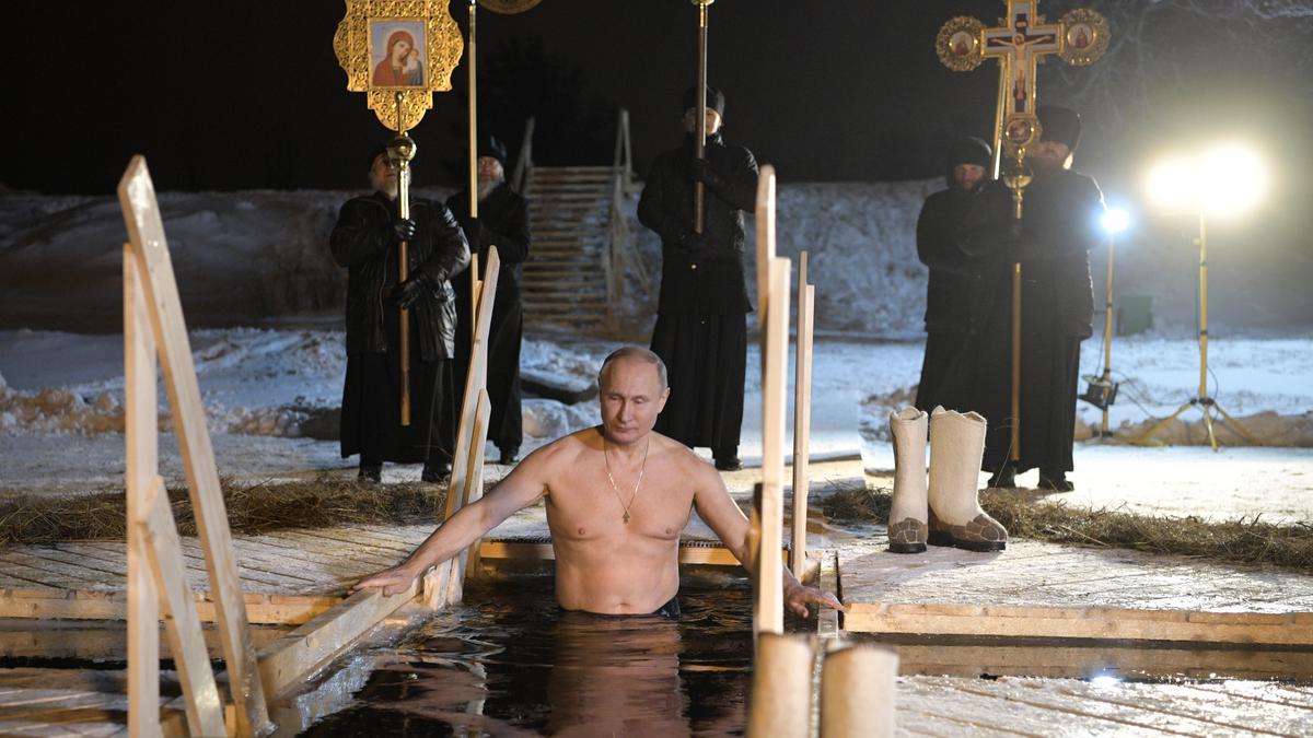 Russia's Putin immersed himself in sub-zero waters to mark Orthodox Epiphany - Kremlin