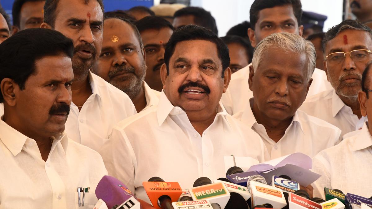 Palaniswami questions DMK’s alliance with Congress